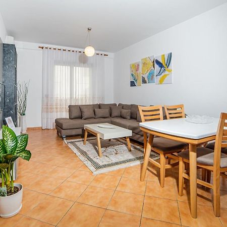 Ajla Apartment ดูร์เรส ภายนอก รูปภาพ