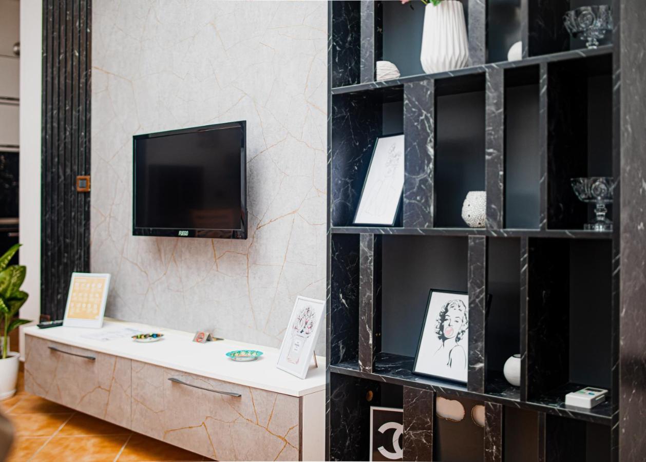 Ajla Apartment ดูร์เรส ภายนอก รูปภาพ