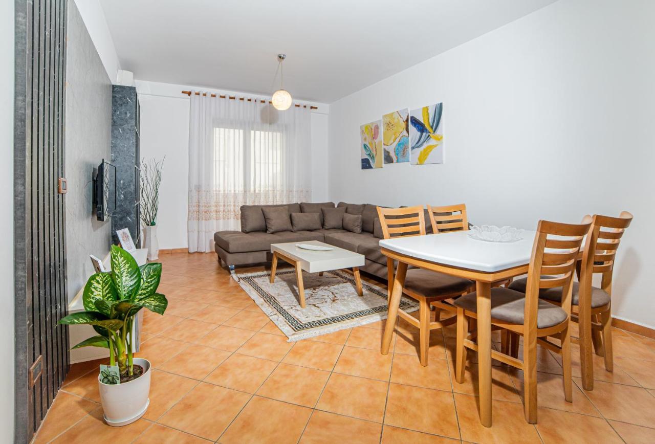 Ajla Apartment ดูร์เรส ภายนอก รูปภาพ