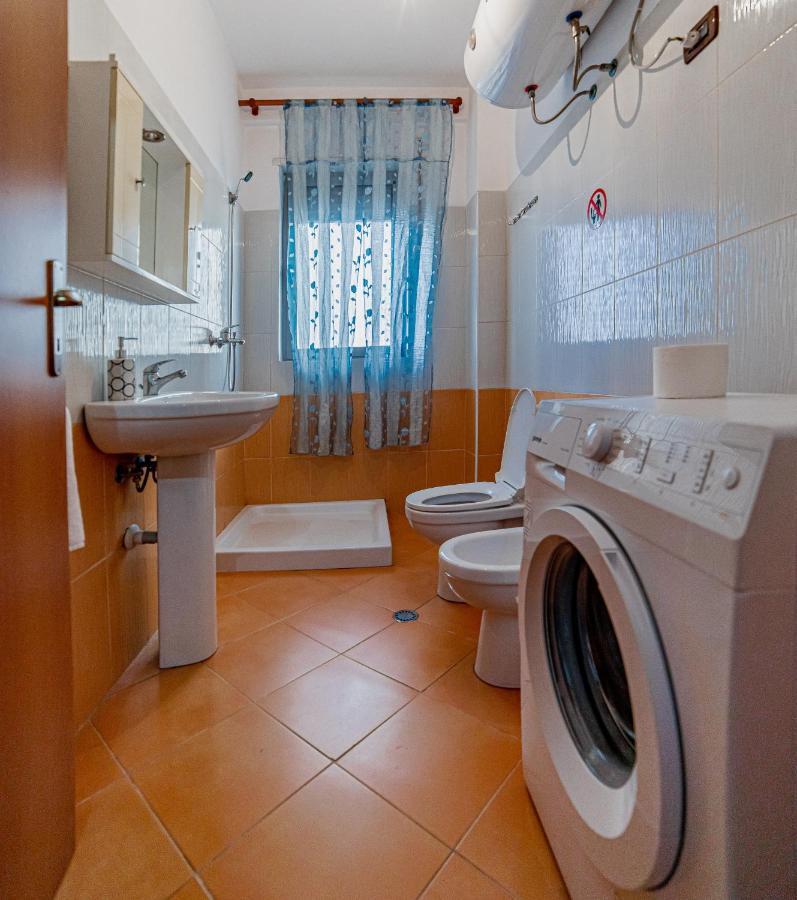 Ajla Apartment ดูร์เรส ภายนอก รูปภาพ